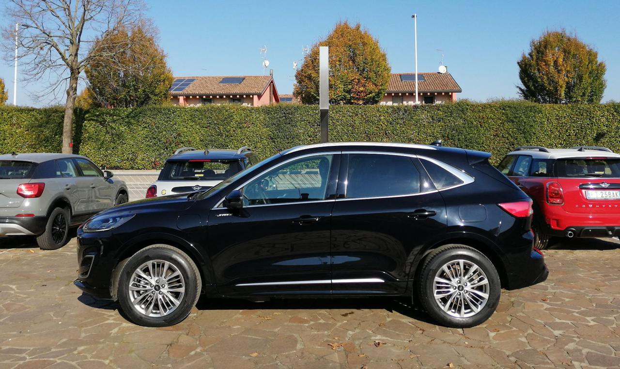 FORD Kuga 2.5 Plug In Hybrid 225 CV CVT 2WD Vignale - 2