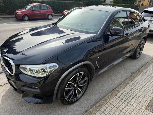 BMW X4 Blu metallizzato