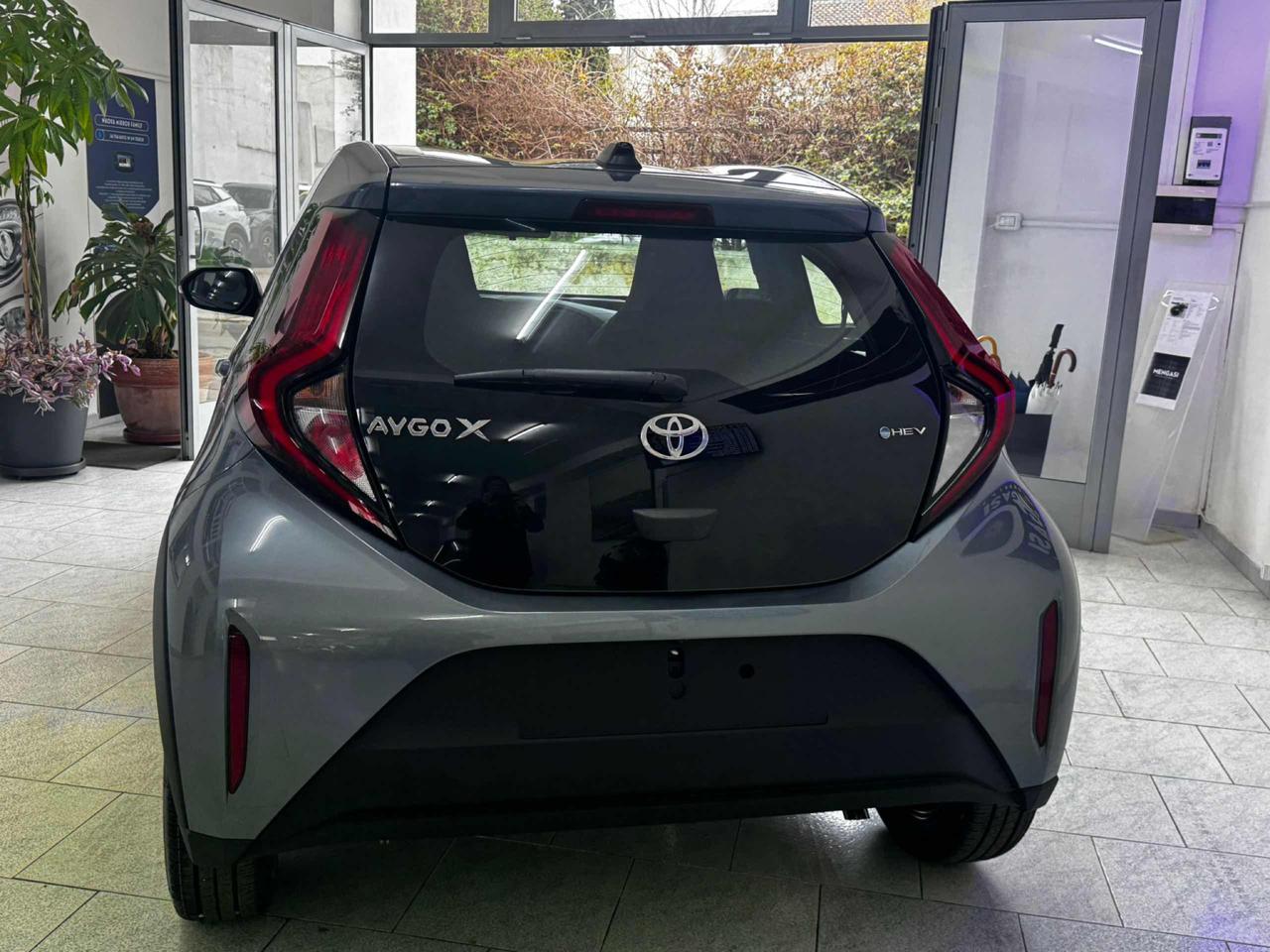 TOYOTA Aygo X 1.5 Hybrid 115 CV 5 porte - 5