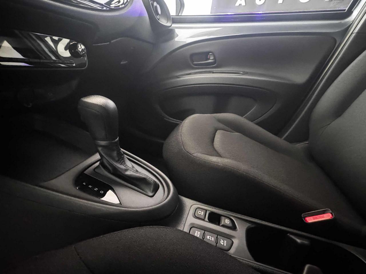 TOYOTA Aygo X 1.5 Hybrid 115 CV 5 porte - 10