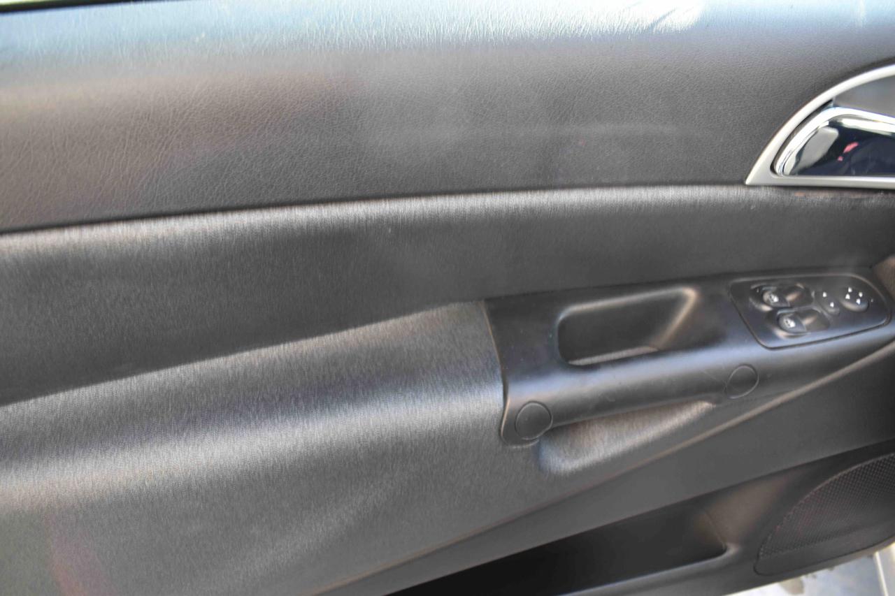 LANCIA Ypsilon 1.2 69 CV Diva - 6