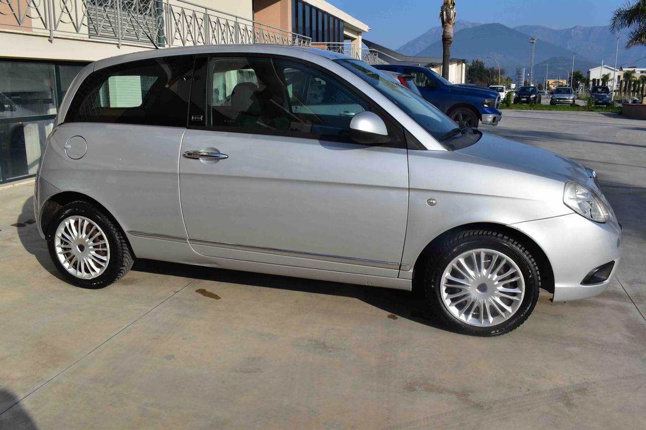 LANCIA Ypsilon 1.2 69 CV Diva - 4