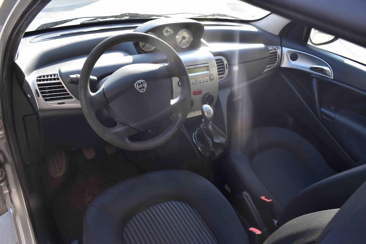 LANCIA Ypsilon 1.2 69 CV Diva - 7