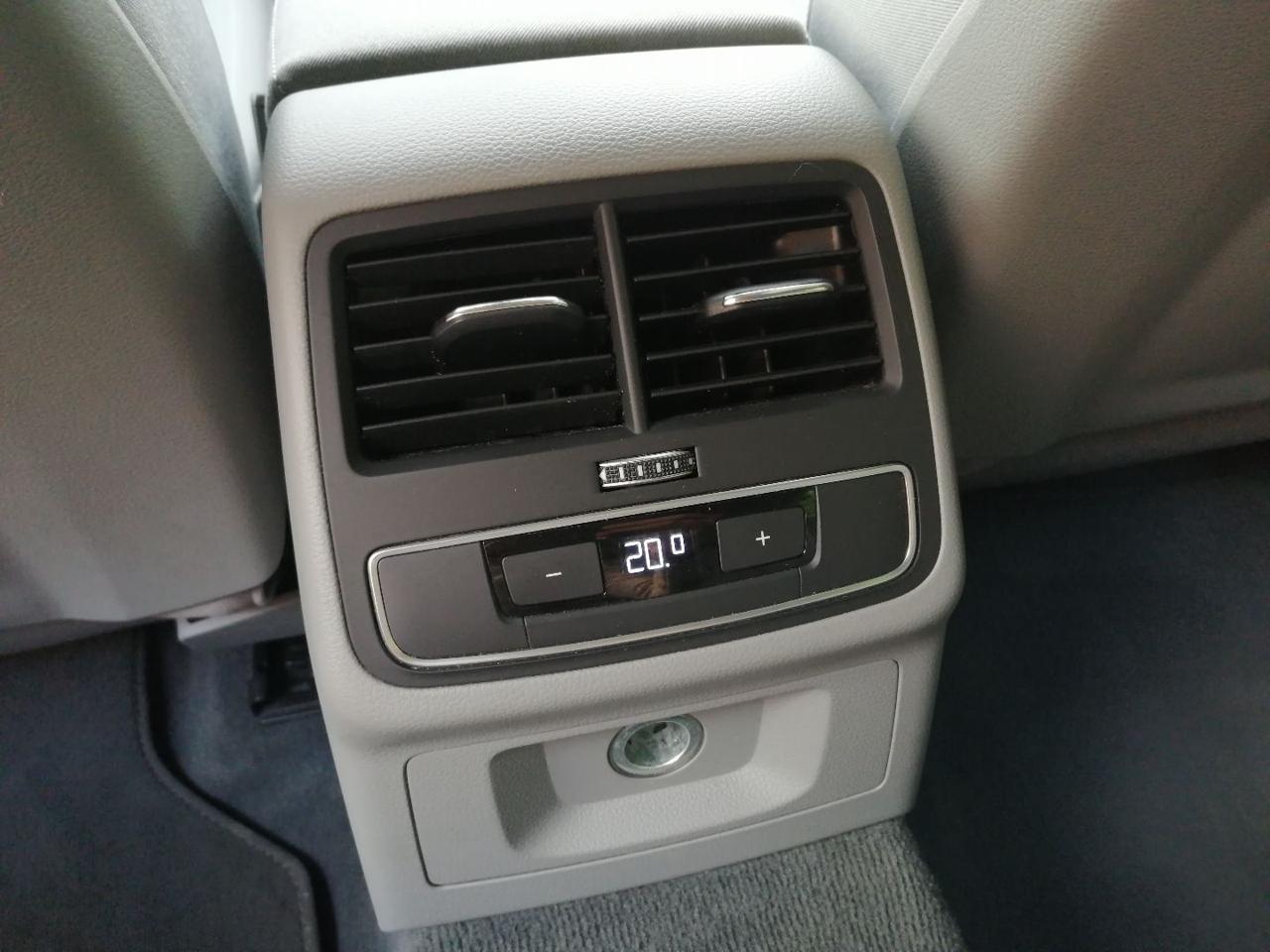 AUDI A4 Avant 35 TDI S tronic S line edition - 17