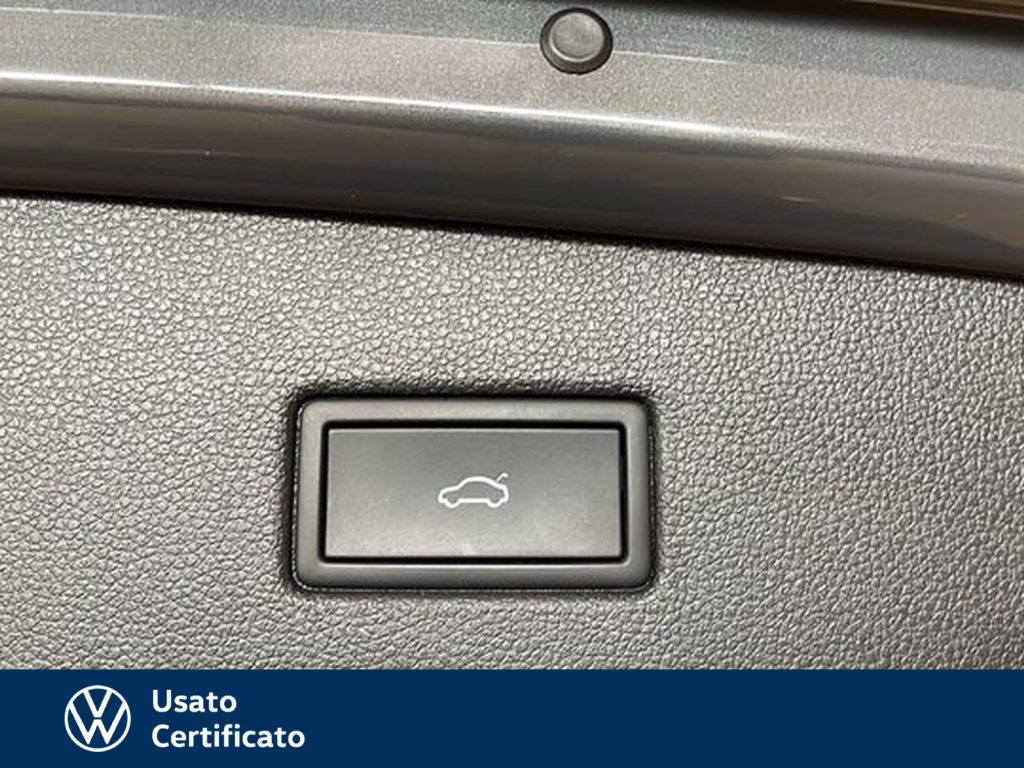 VOLKSWAGEN Tiguan 2.0 tdi r-line 150cv dsg - 20