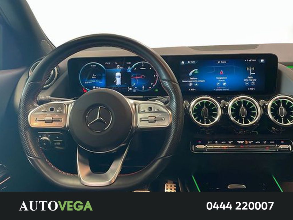 MERCEDES-BENZ GLA 200 200 premium auto - 9
