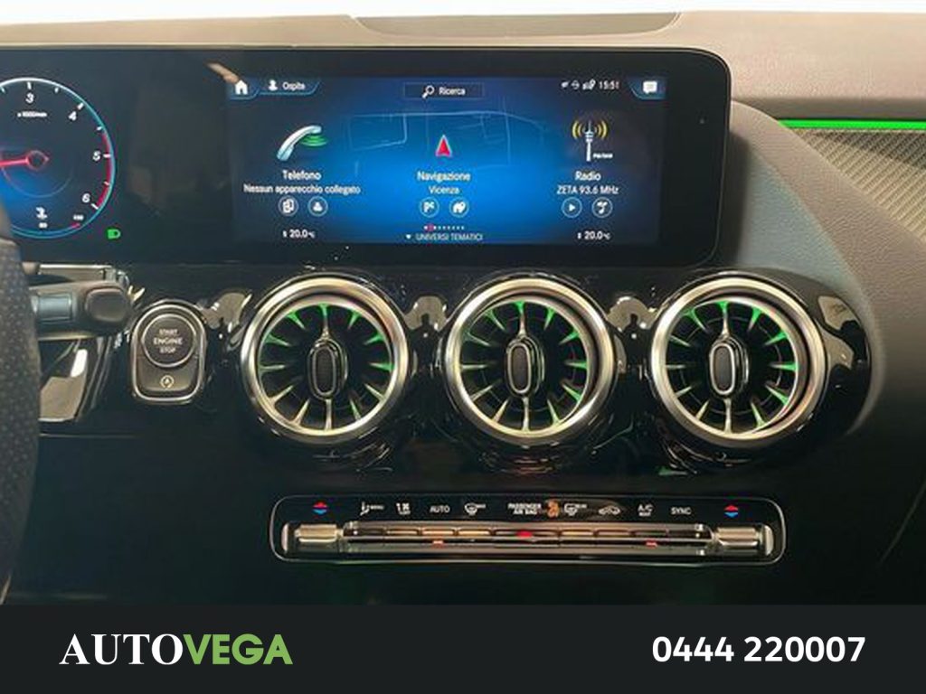 MERCEDES-BENZ GLA 200 200 premium auto - 10