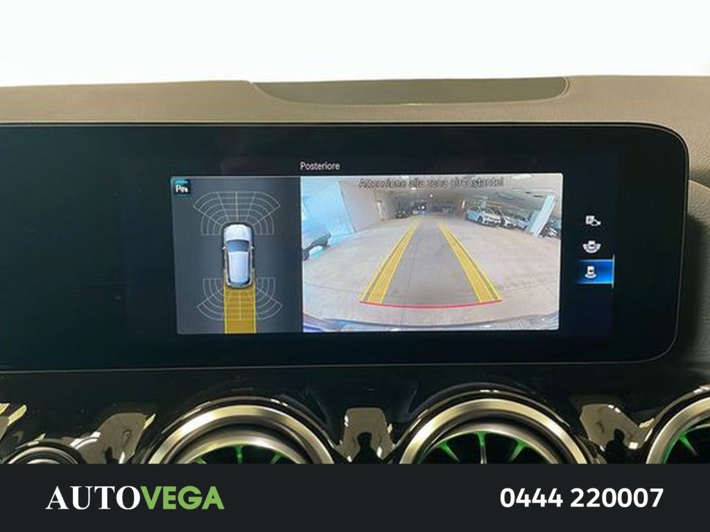 MERCEDES-BENZ GLA 200 200 premium auto - 15