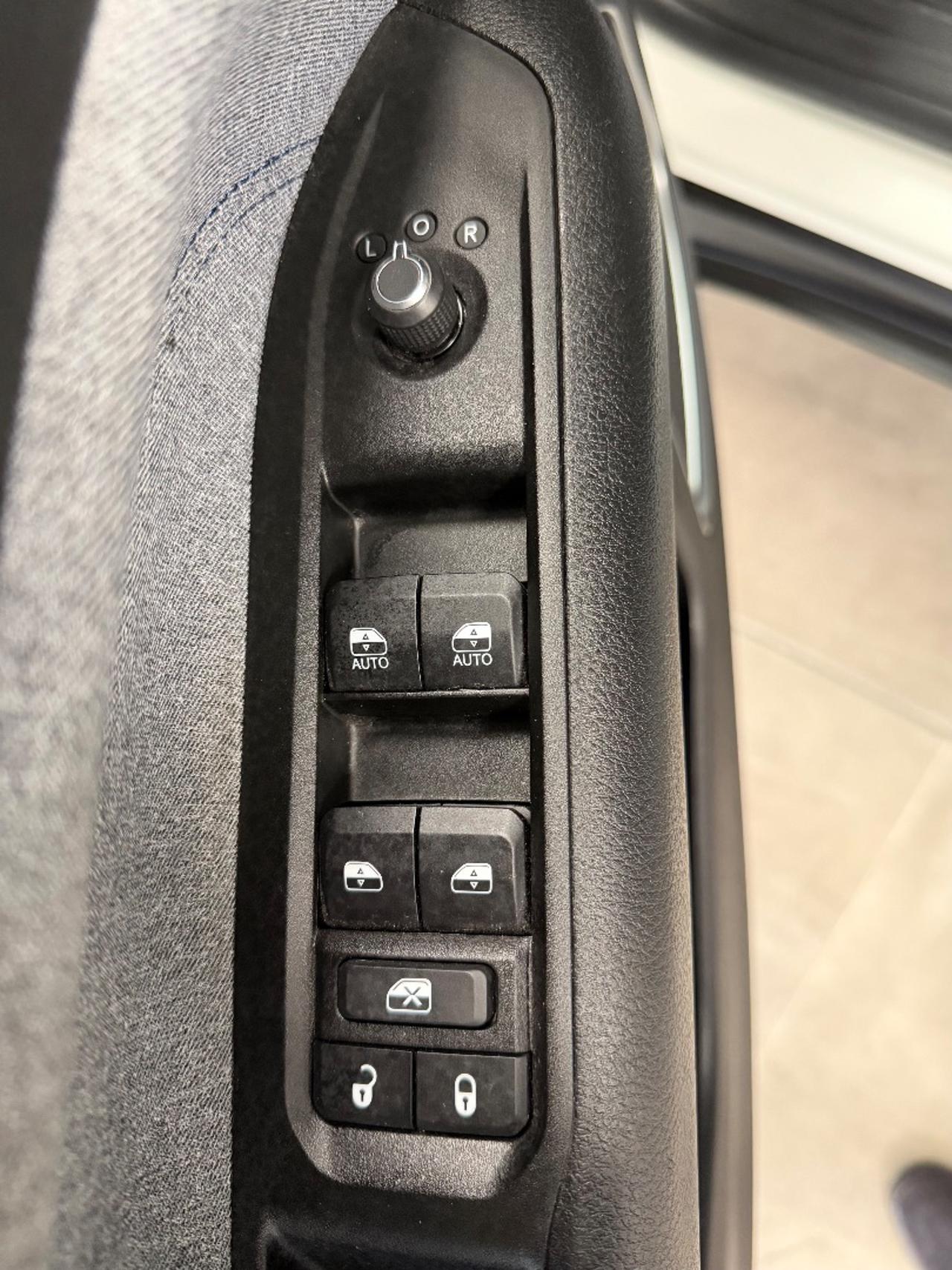 JEEP Compass 1.6 Multijet II 2WD  BUSINESS NEW MODEL - 23