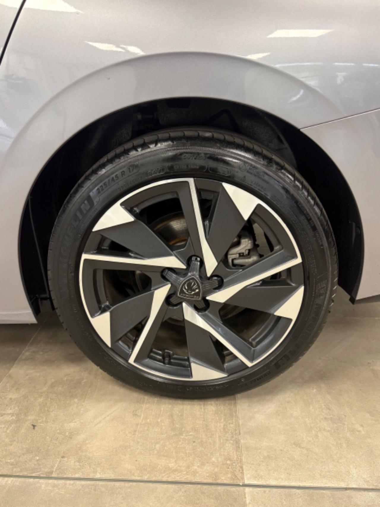 PEUGEOT 308 BlueHDi 130 S&S EAT8 SW Allure Pack - 22