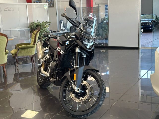 BMW F 900 GS Nero pastello
