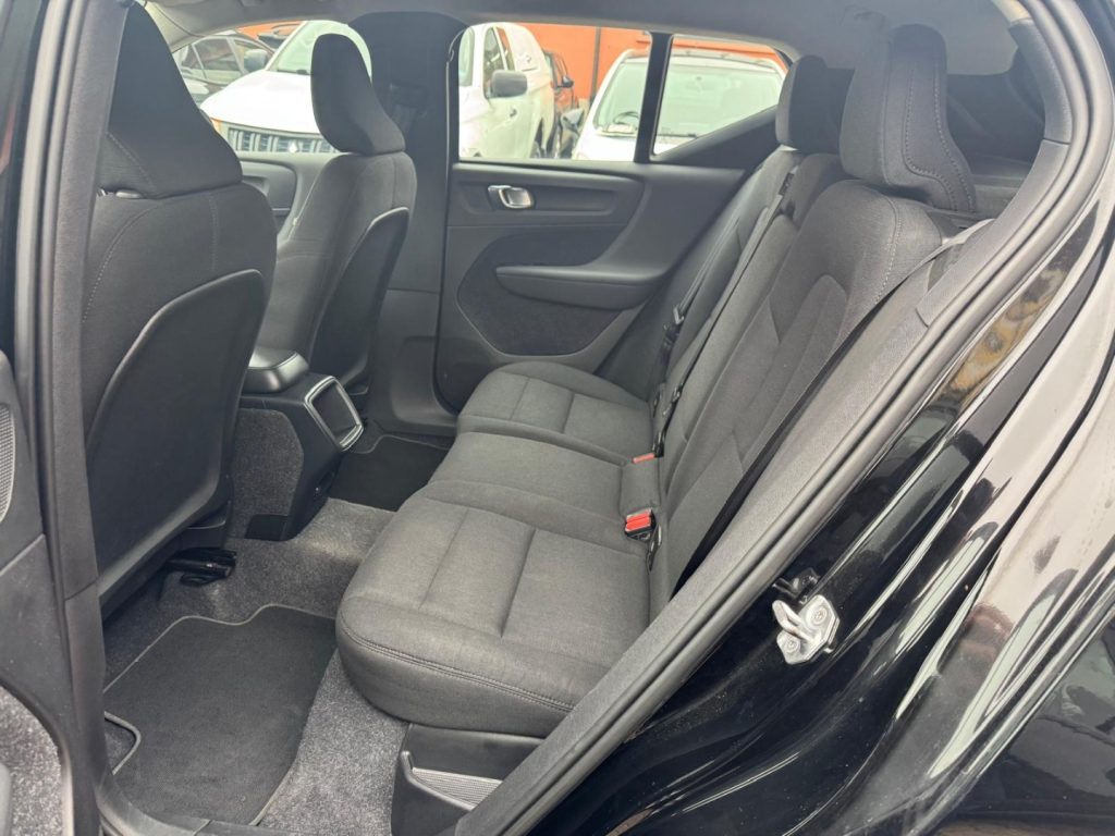 VOLVO XC40 T2 130CV MOMENTUM CORE - 15