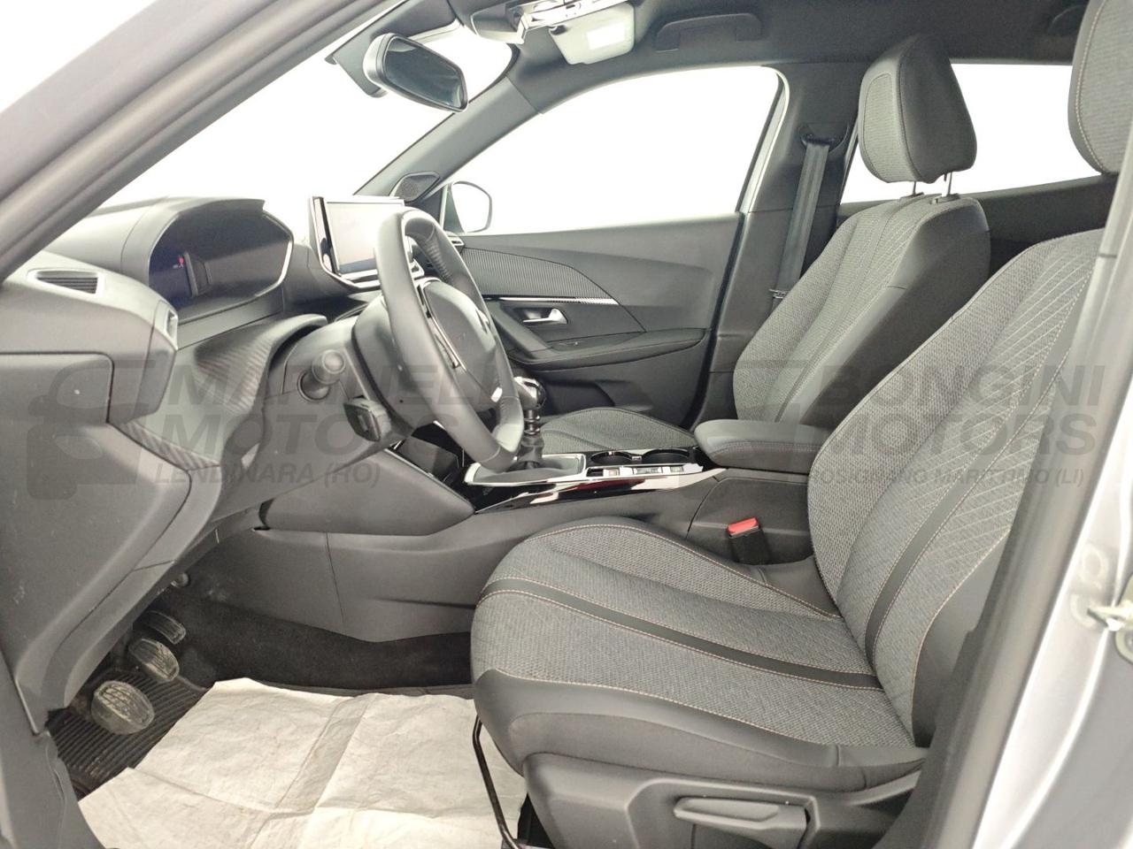 PEUGEOT 2008 1.2 PURETECH 100CV ALLURE - 17