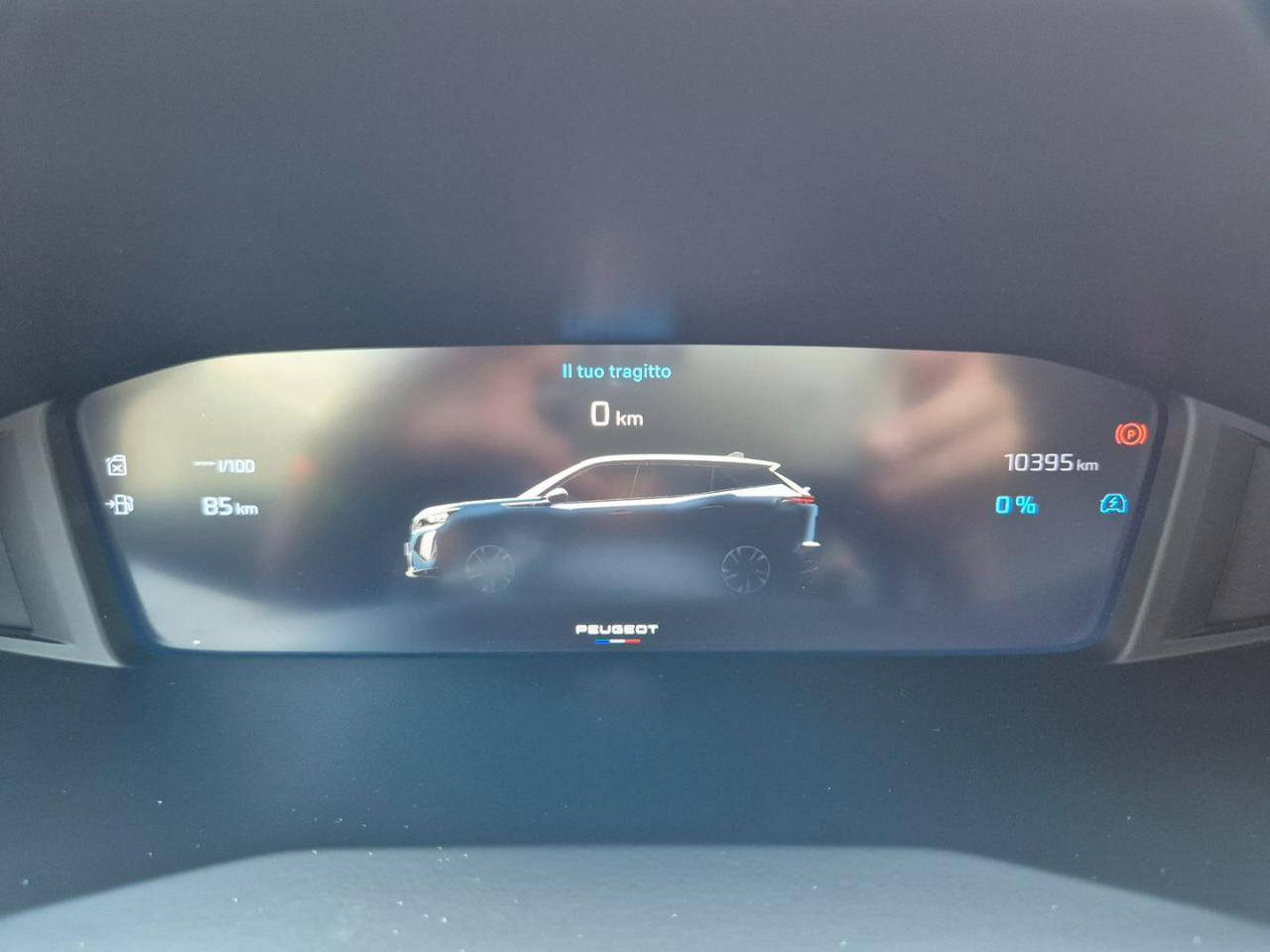 PEUGEOT 2008 Hybrid 145 e-DCS6 Allure - 15