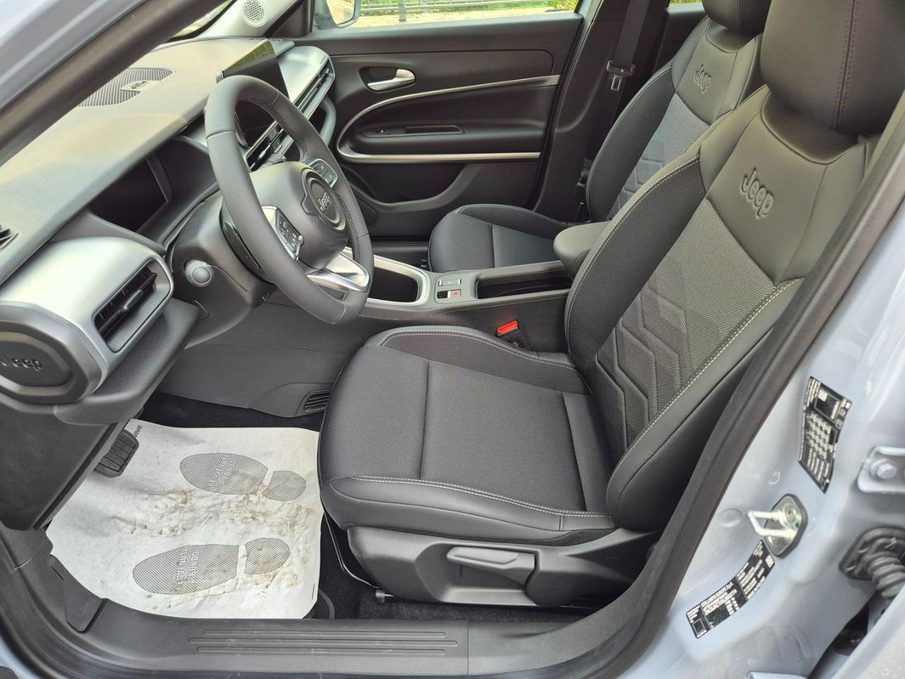 JEEP Avenger 1.2 Turbo 110 CV MHEV Summit - 9