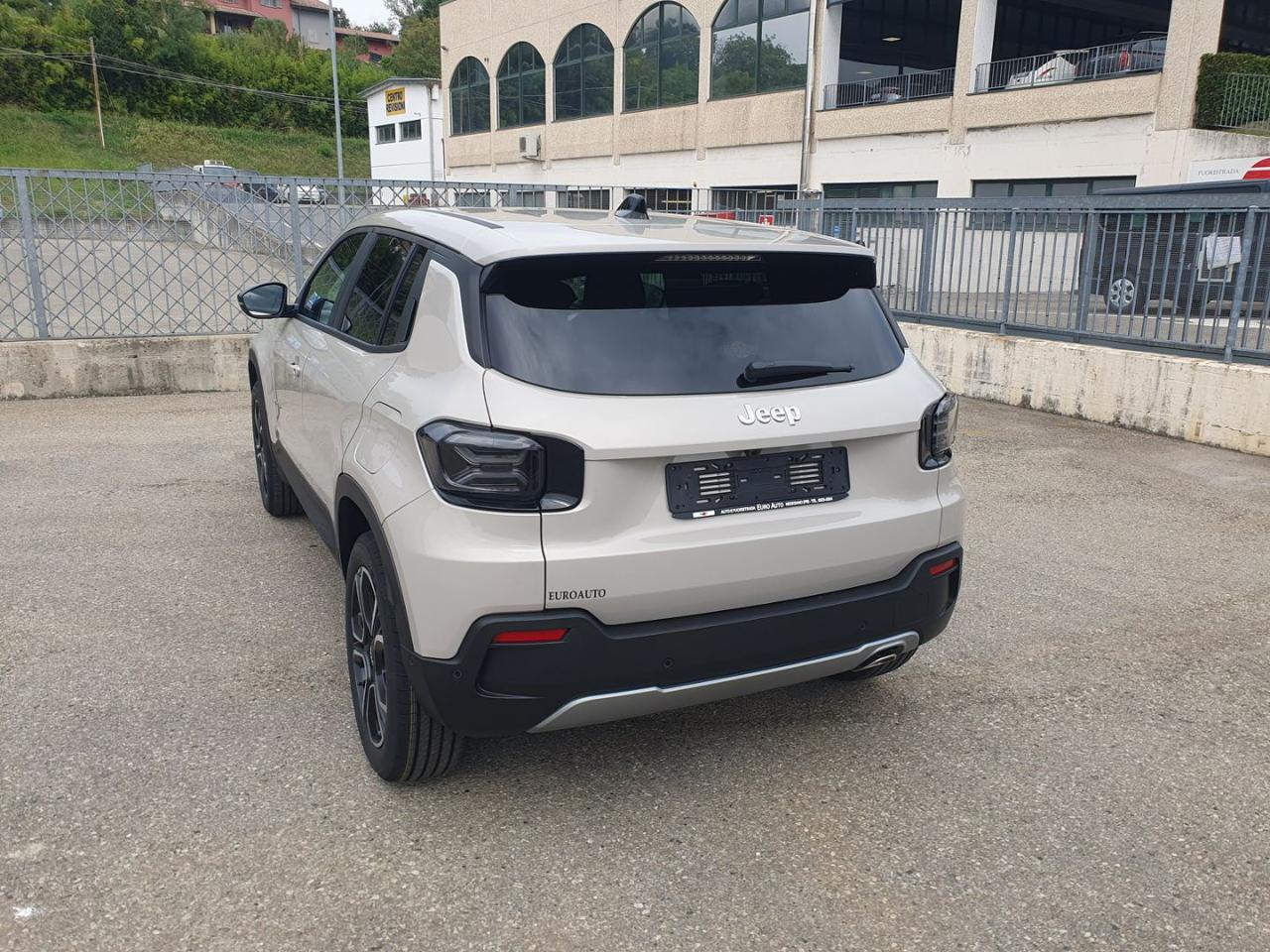 JEEP Avenger 1.2 Turbo 110 CV MHEV Summit - 8