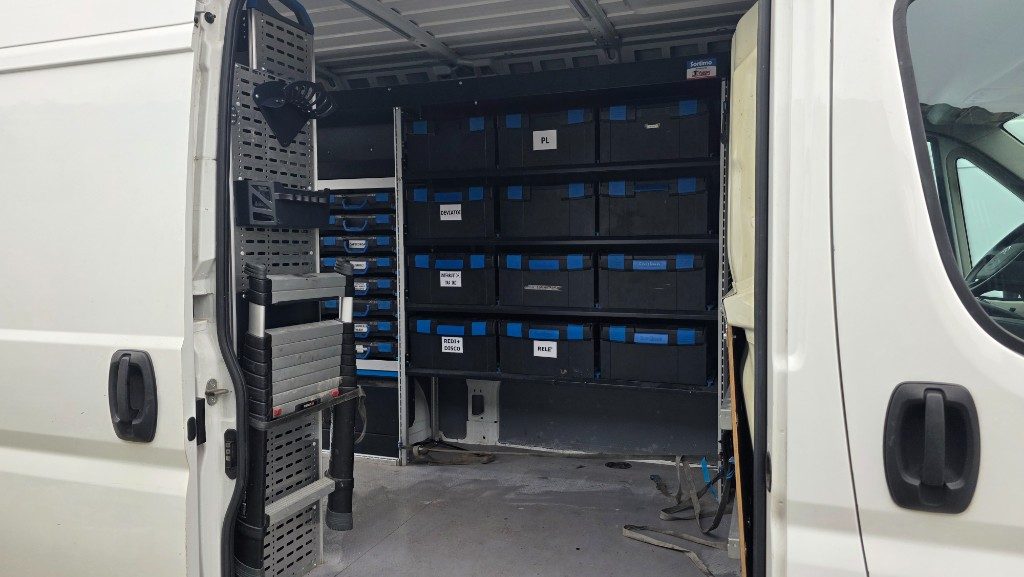 CITROEN Jumper 35 BlueHDi 140 S&S PM-TM Officina Mobile - 10