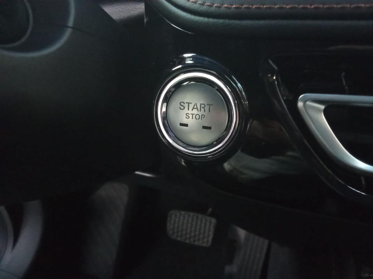 MG HS HEV  224cv Luxury - 12