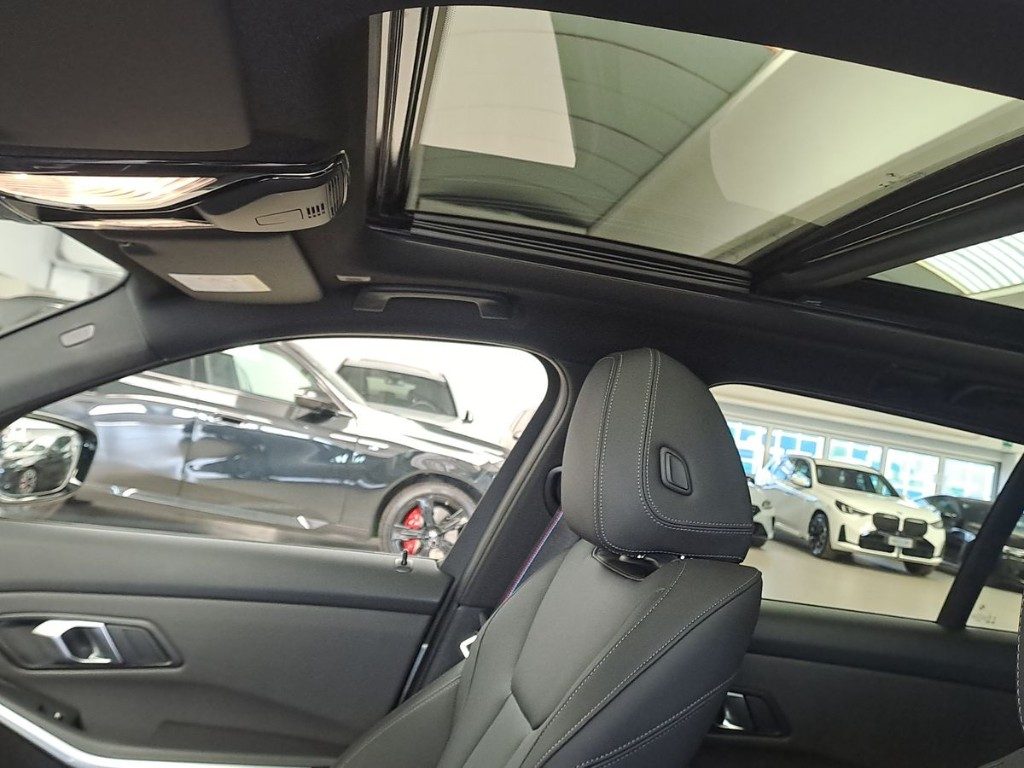 BMW 320 d 48V xDrive Touring Msport Pro Aut. + Tetto apr. - 8