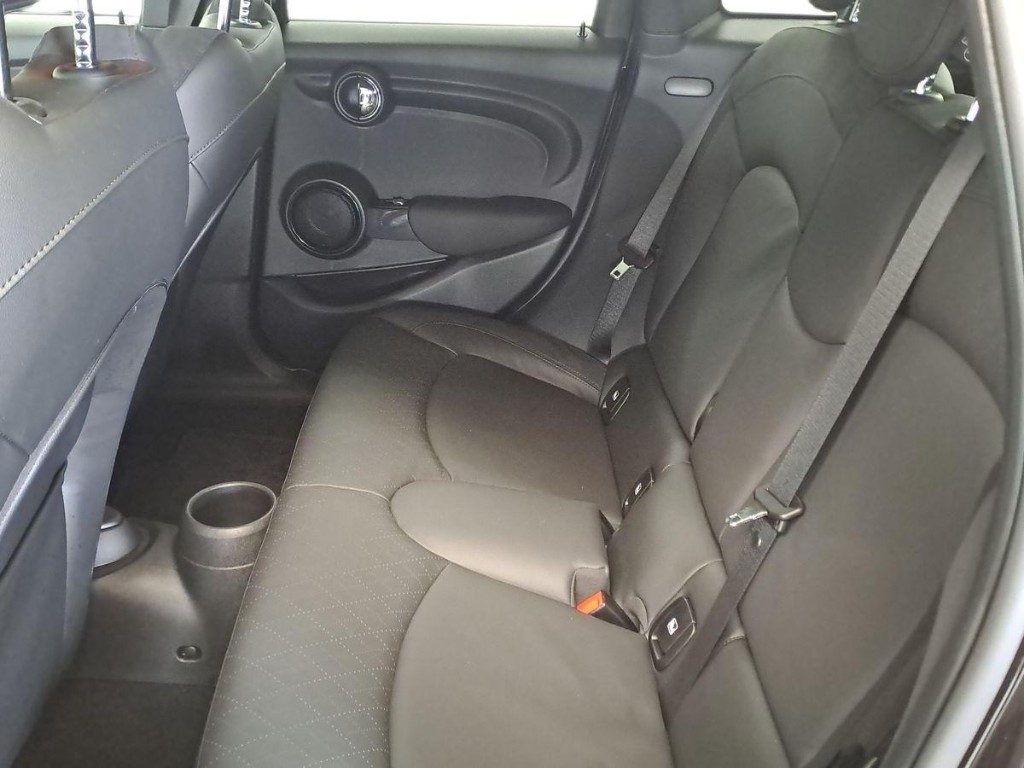 MINI Cooper 1.5 Cooper Classic 5 porte Aut. - 11