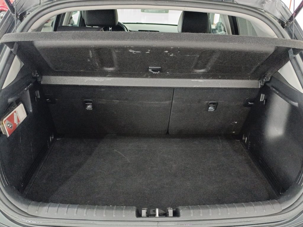 KIA Stonic 1.6 CRDi 115 CV Energy - 12