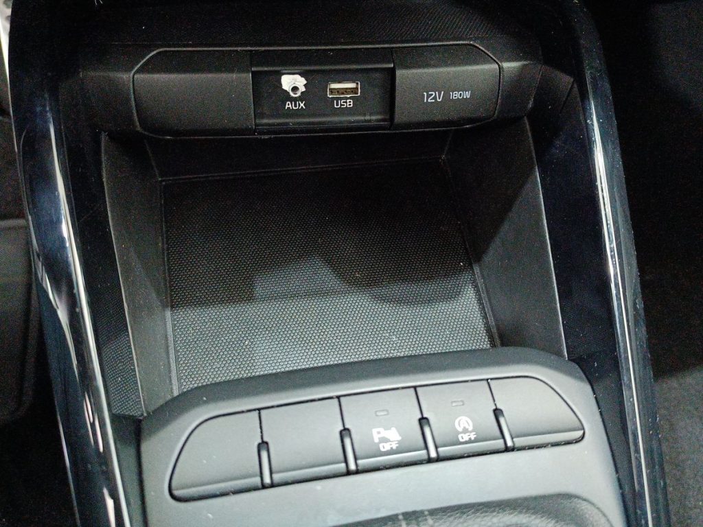 KIA Stonic 1.6 CRDi 115 CV Energy - 21