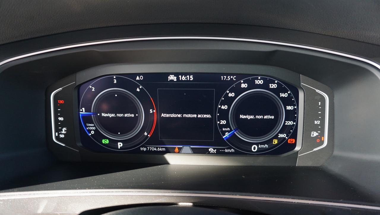 VOLKSWAGEN Tiguan 2.0 TDI 150 CV SCR DSG Elegance - 21