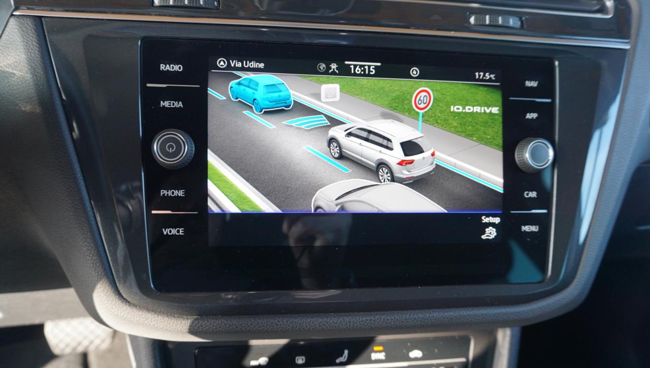 VOLKSWAGEN Tiguan 2.0 TDI 150 CV SCR DSG Elegance - 22