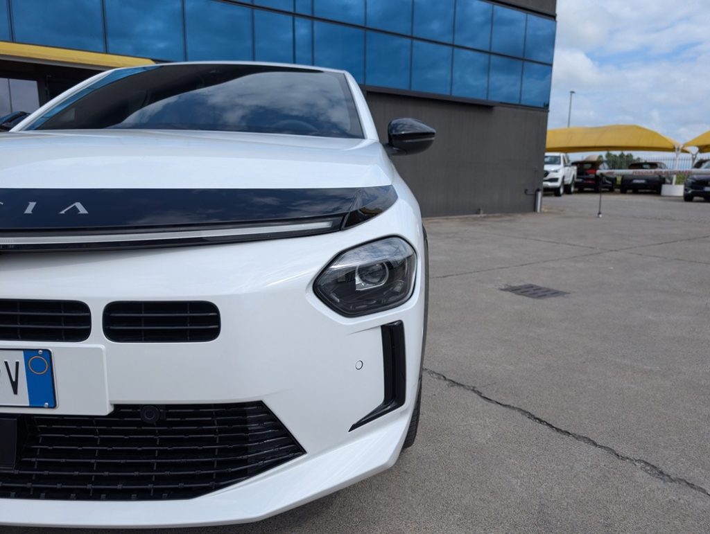 LANCIA Ypsilon Hybrid e-DCT LX - OK NEOPATENTATI - 9