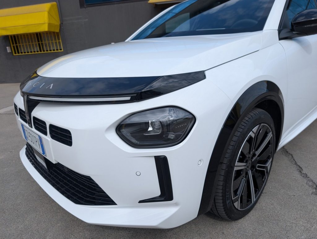 LANCIA Ypsilon Hybrid e-DCT LX - OK NEOPATENTATI - 10