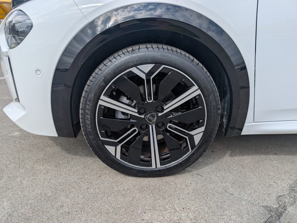 LANCIA Ypsilon Hybrid e-DCT LX - OK NEOPATENTATI - 11