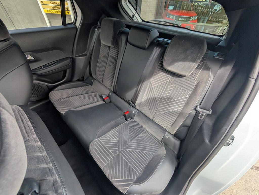 LANCIA Ypsilon Hybrid e-DCT LX - OK NEOPATENTATI - 16