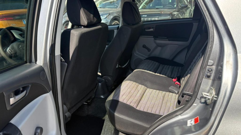 SUZUKI SX4 1.6 DDiS 16V Outdoor Line GL - 10