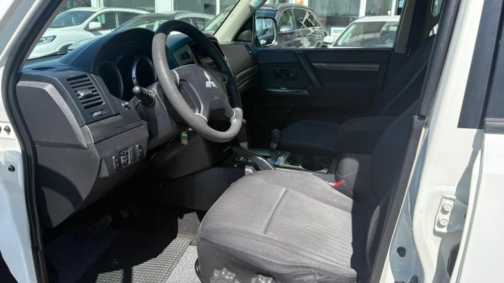 MITSUBISHI Pajero 3.2 DI-D 16V aut. 5p. Intense DPF - 7