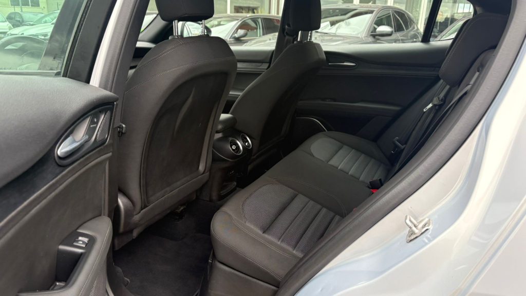 ALFA ROMEO Stelvio 2.2 Turbodiesel 190 CV AT8 Q4 Business - 17