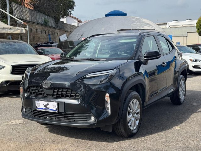TOYOTA Yaris Cross Nero pastello