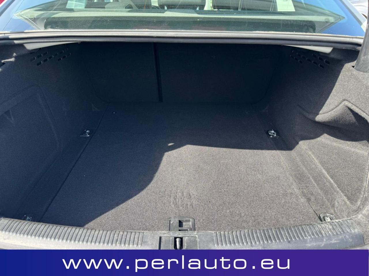 AUDI A4 2.0 TDI clean diesel multitronic Ambiente - 16
