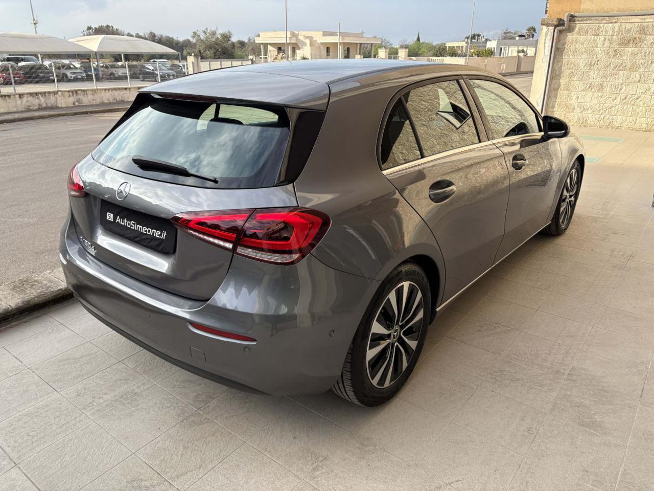 MERCEDES-BENZ A 180 d Automatic Business Extra - 5