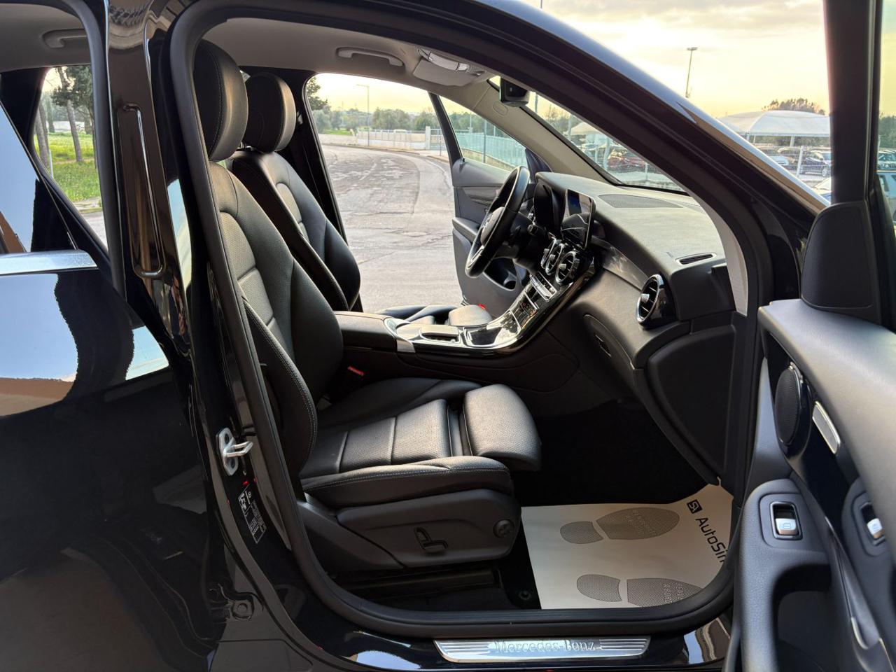 MERCEDES-BENZ GLC 300 de 4Matic EQ-Power Sport Plug-in. - 9