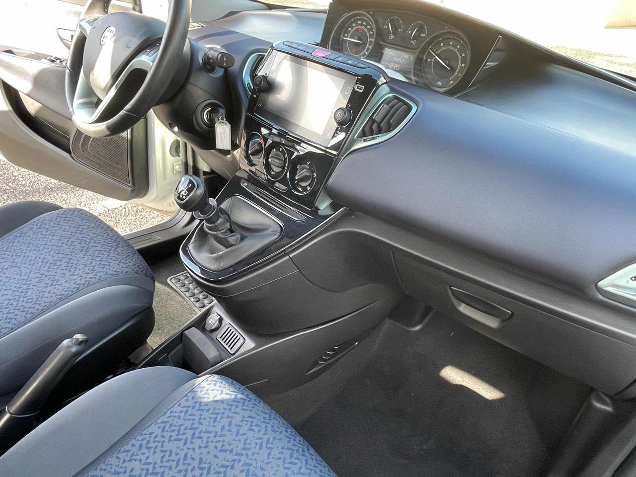 LANCIA Ypsilon 1.0 FireFly 5 porte S&S Hybrid Gold Plus - 5