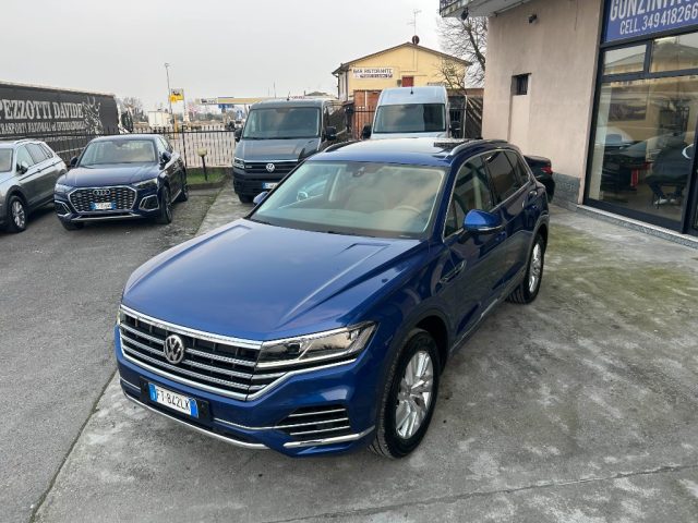 VOLKSWAGEN Touareg Blu elettrico metallizzato