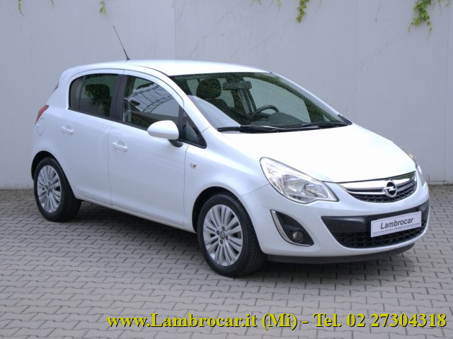 OPEL Corsa Bianco pastello