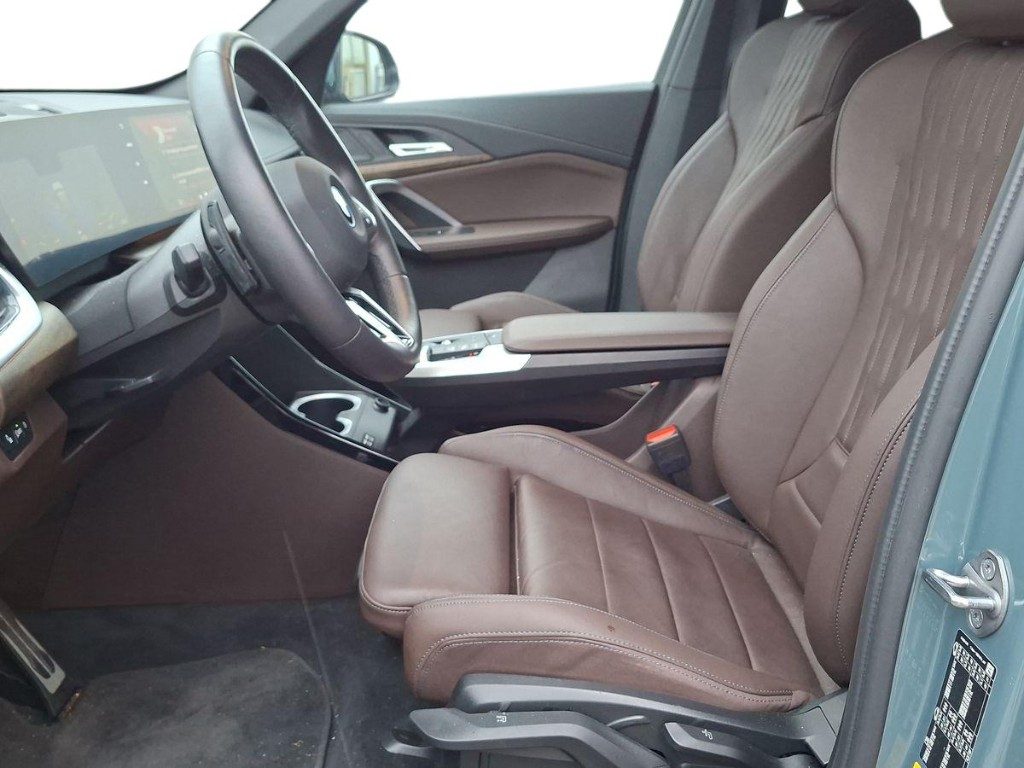 BMW iX1 xDrive 30 Msport Aut. - 9