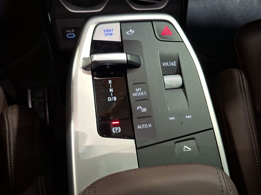 BMW iX1 xDrive 30 Msport Aut. - 12