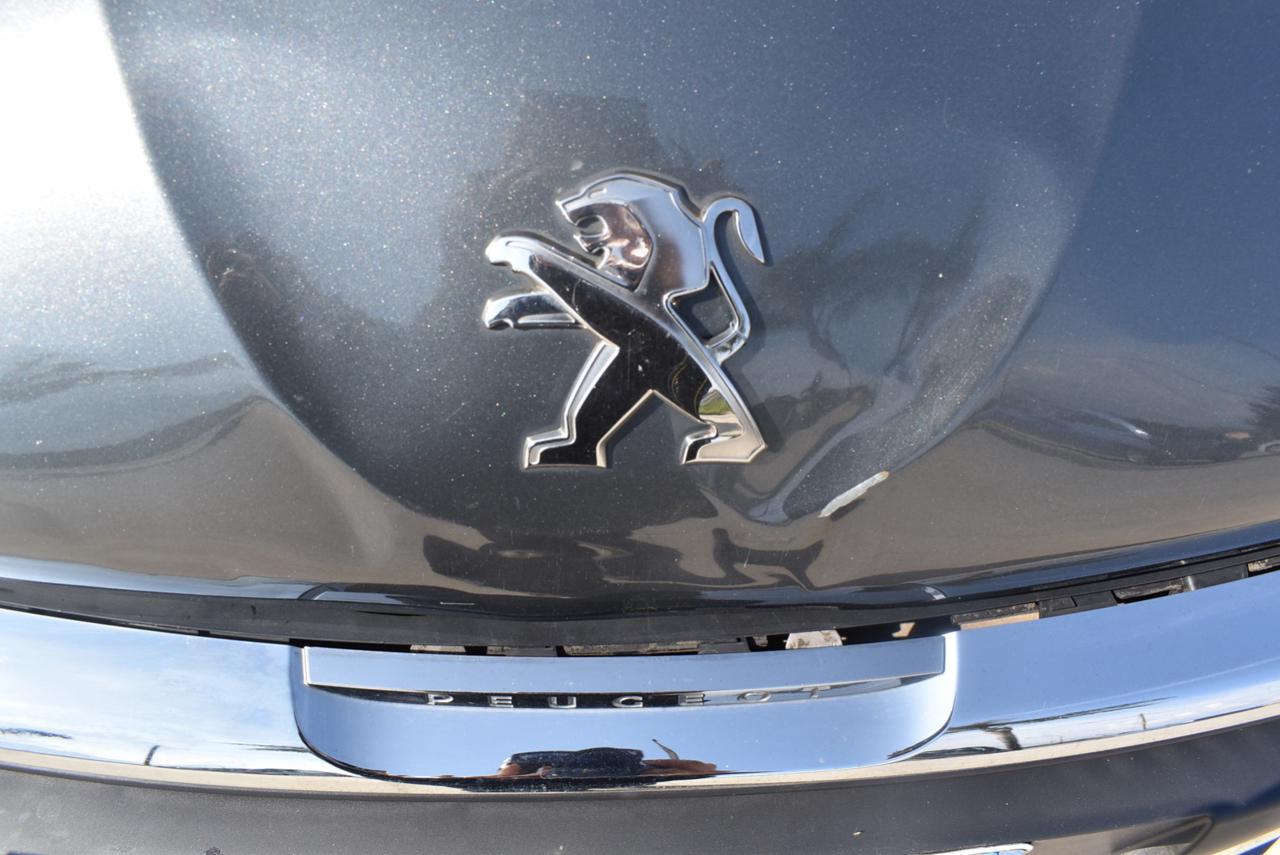 PEUGEOT 208 1° serie PureTech 82 5 porte Allure - 6