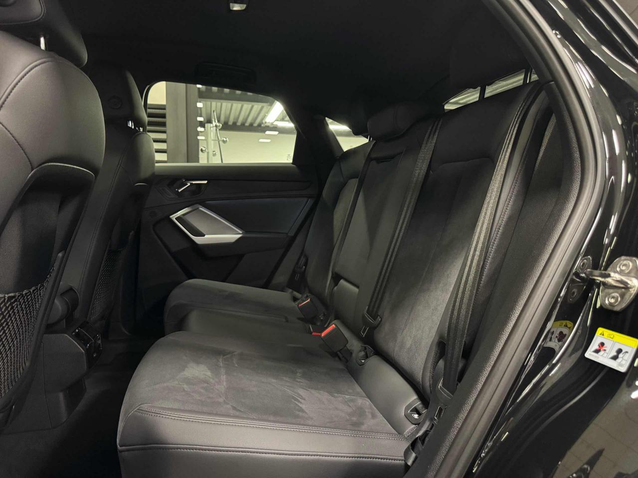 AUDI Q3 SPB 35 TDI S tronic S line edition - 14