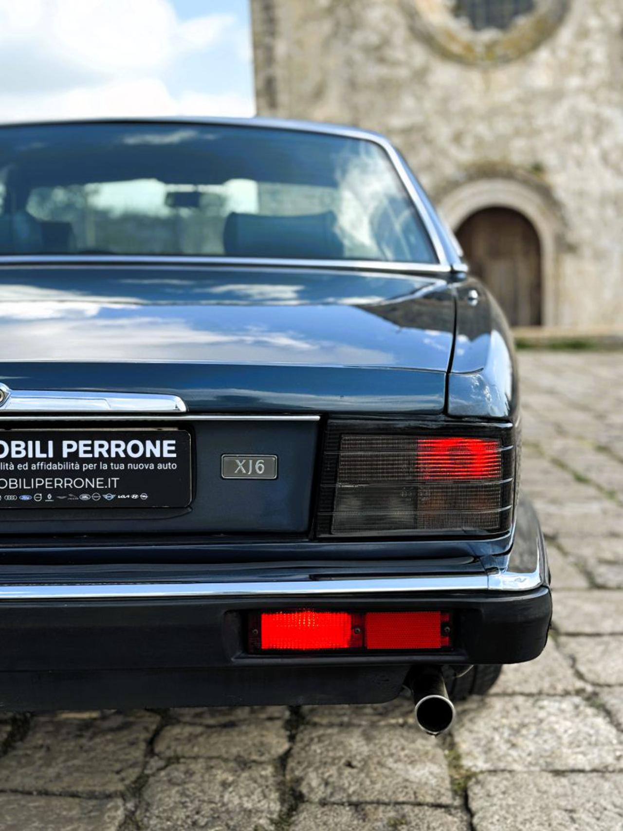 JAGUAR XJ6 3.2 cat. Manuale  Iscritta ASI - 29