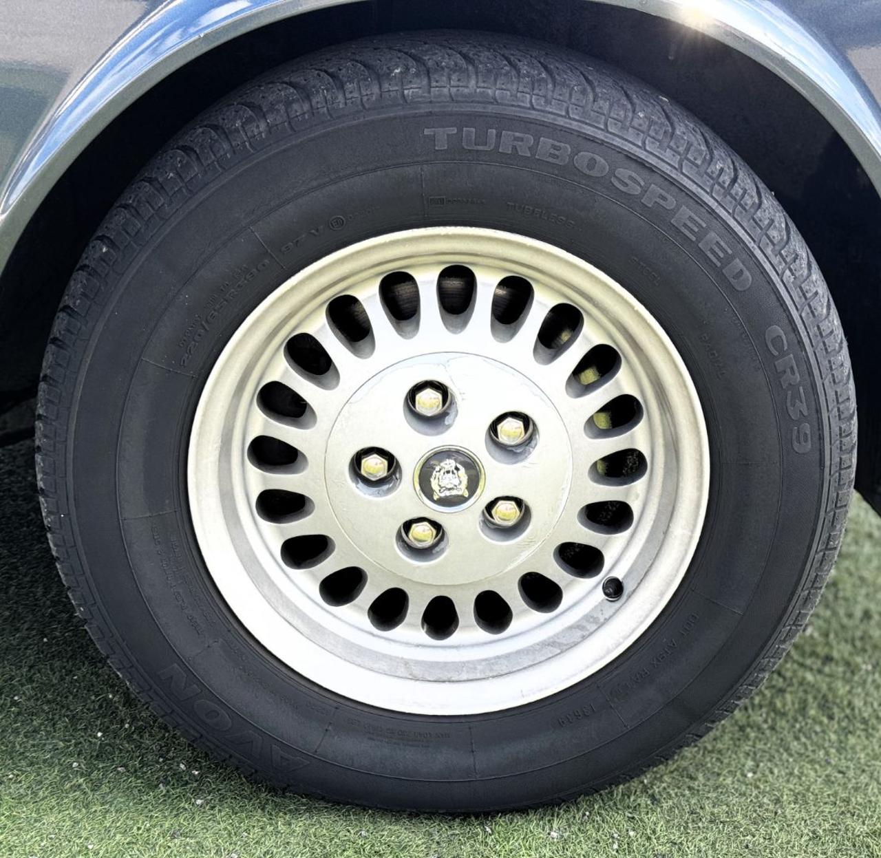 JAGUAR XJ6 3.2 cat. Manuale  Iscritta ASI - 18