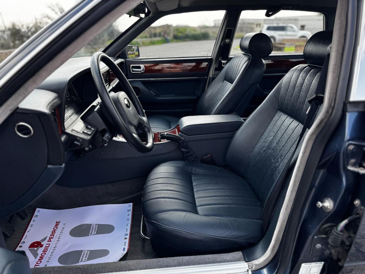 JAGUAR XJ6 3.2 cat. Manuale  Iscritta ASI - 19