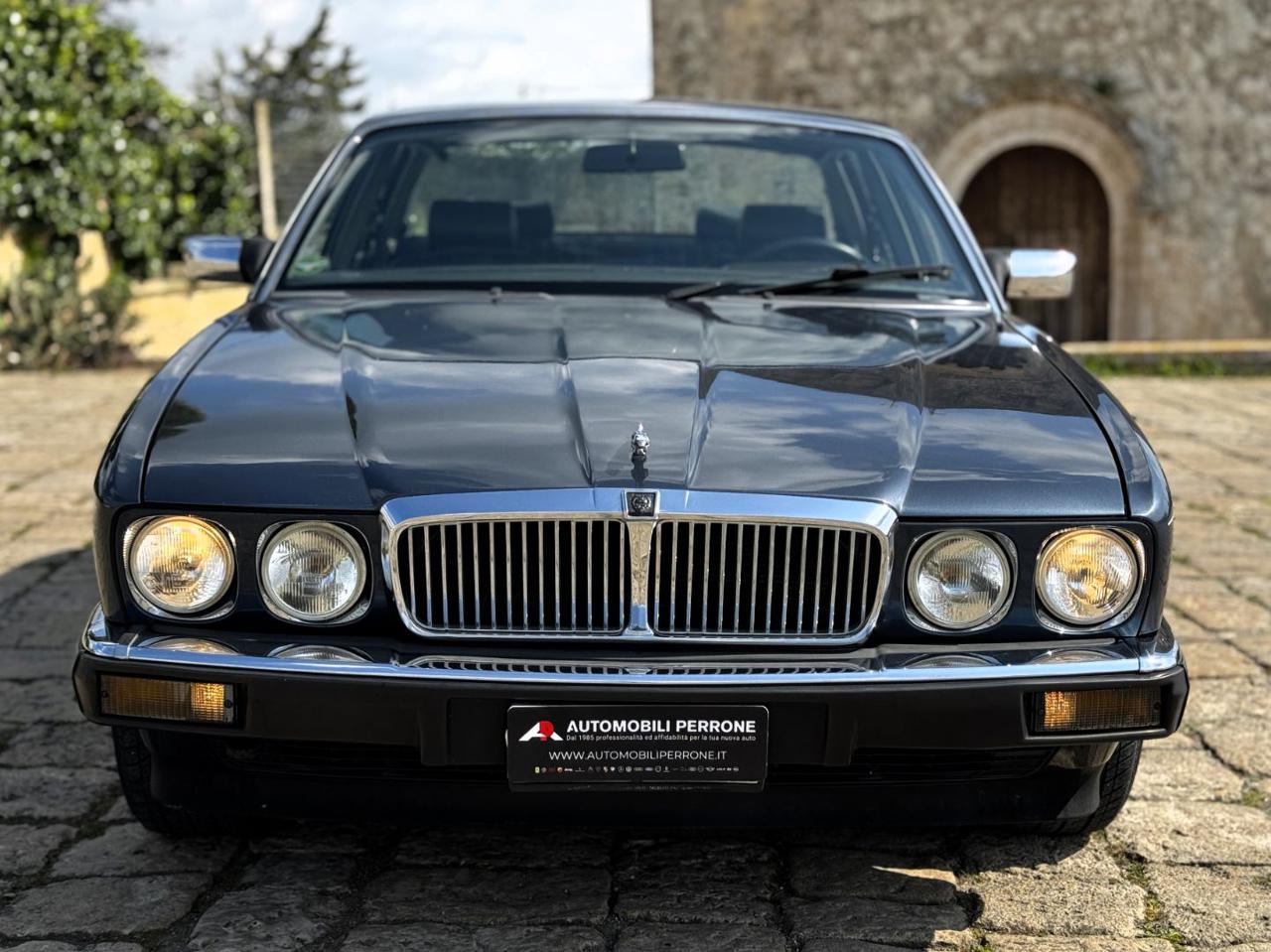 JAGUAR XJ6 3.2 cat. Manuale  Iscritta ASI - 7